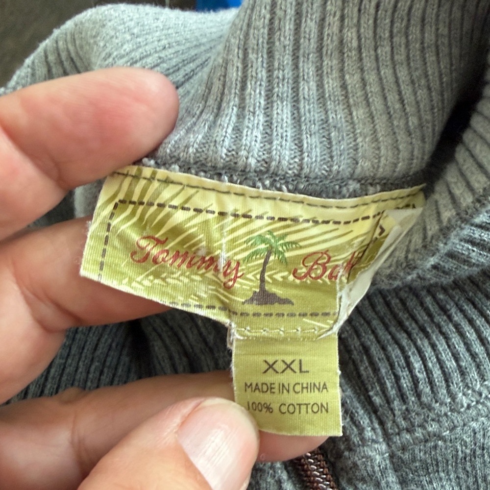 Tommy Bahama grey‎ quarter  Zip-Up Sweater - Picture 6 of 6